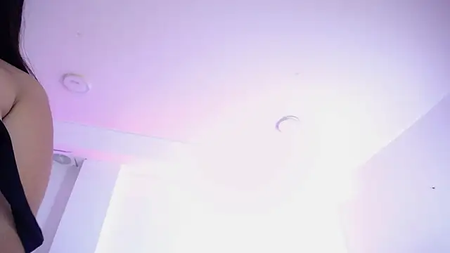 Miia colliins online show from 2, 12, 2025