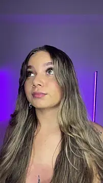 AnnyLopezzz  online show from 18, 11, 2025