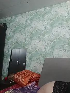 Snapshot of MayaLuna1 chatting on 4, 11, 2025 MayaLuna1 online show from 4, 11, 2025