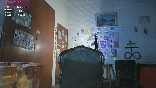 DiosaSexSymbol online show from 11, 9, 2025