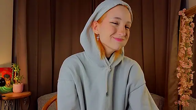 MaryroseRoeder online show from 19, 10, 2025