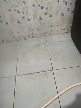 Leon hot33 online show from 2, 4, 2026