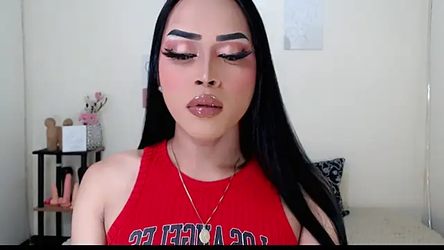 Snapshot of Lessandra_Lust chatting on 6, 10, 2025 Lessandra Lust online show from 6, 10, 2025