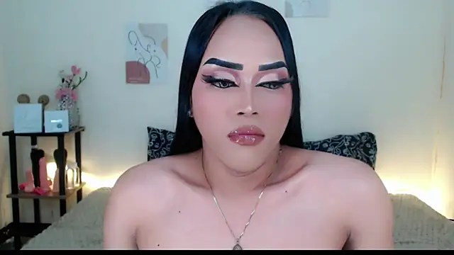 Snapshot of Lessandra_Lust chatting on 11, 10, 2025 Lessandra Lust online show from 11, 10, 2025