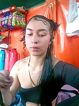 Snapshot of Sol_Sunny chatting on 18, 4, 2026 Sol Sunny online show from 18, 4, 2026