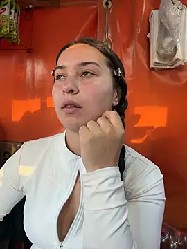 Snapshot of Sol_Sunny chatting on 1, 7, 2026 Sol Sunny online show from 1, 7, 2026