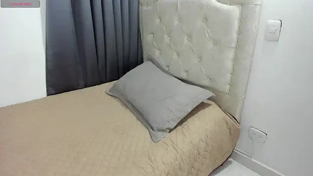 Sunnycurvymf online show from 5, 11, 2025