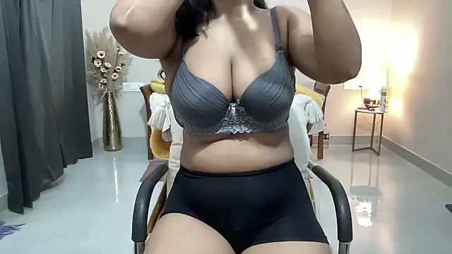 Snapshot of piyassi__divya chatting on 18, 6, 2026 piyassi divya online show from 18, 6, 2026