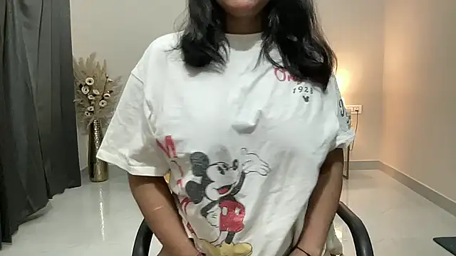 Snapshot of piyassi__divya chatting on 24, 6, 2026 piyassi divya online show from 24, 6, 2026