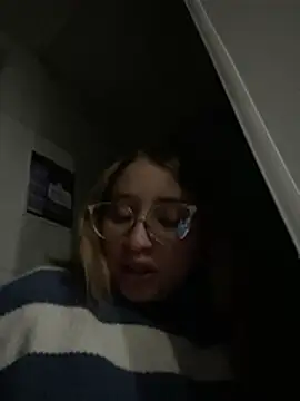 Snapshot of mia_skys chatting on 9, 2, 2026 mia skys online show from 9, 2, 2026