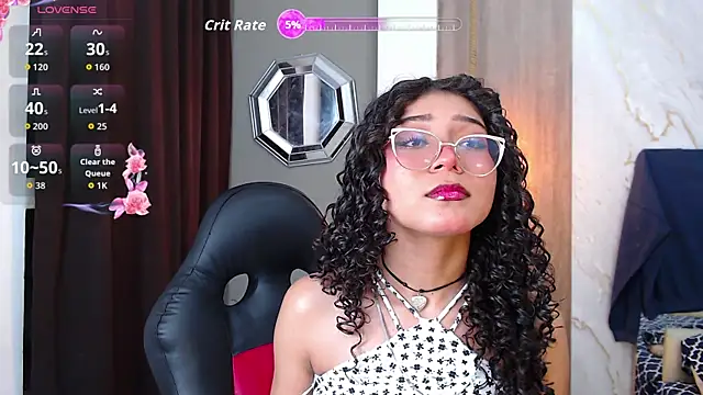 Snapshot of honeymoon_12 chatting on 14, 6, 2026 honeymoon 12 online show from 14, 6, 2026