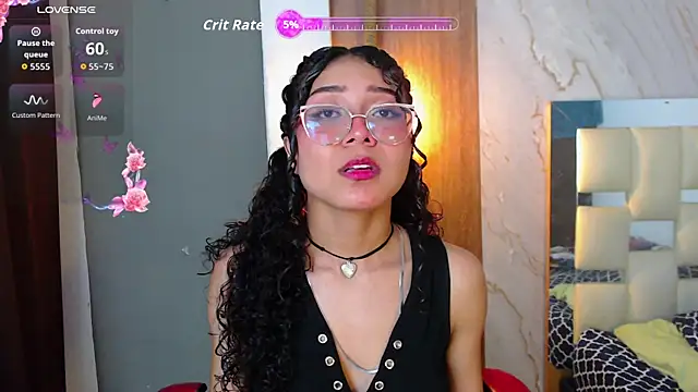 Snapshot of honeymoon_12 chatting on 20, 6, 2026 honeymoon 12 online show from 20, 6, 2026