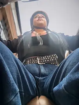 -Mia1 online show from 24, 11, 2025