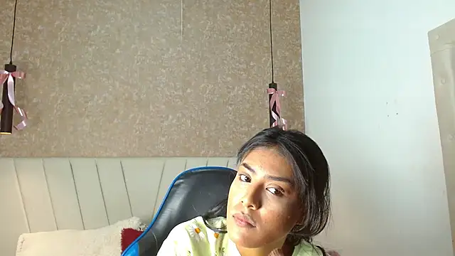 Snapshot of babilett chatting on 24, 11, 2025 babilett online show from 24, 11, 2025