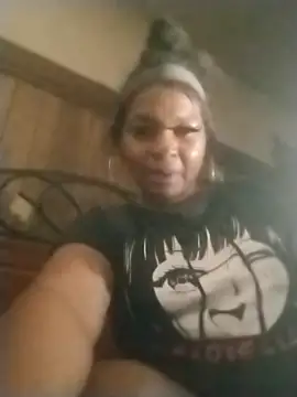 Snapshot of Ladiv33 chatting on 30, 10, 2025 Ladiv33 online show from 30, 10, 2025