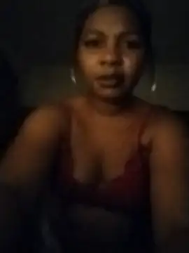 Snapshot of Ladiv33 chatting on 13, 11, 2025 Ladiv33 online show from 13, 11, 2025