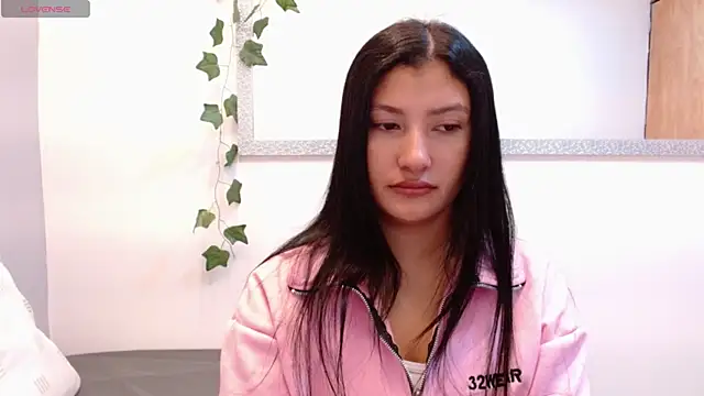Snapshot of louis_k chatting on 25, 4, 2026 louis k online show from 25, 4, 2026