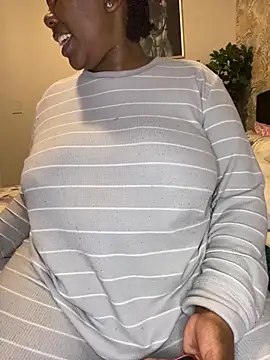 Snapshot of fatpussydallx chatting on 10, 6, 2026 fatpussydallx online show from 10, 6, 2026