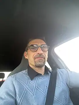 Snapshot of GmGit chatting on 10, 3, 2026 GmGit online show from 10, 3, 2026