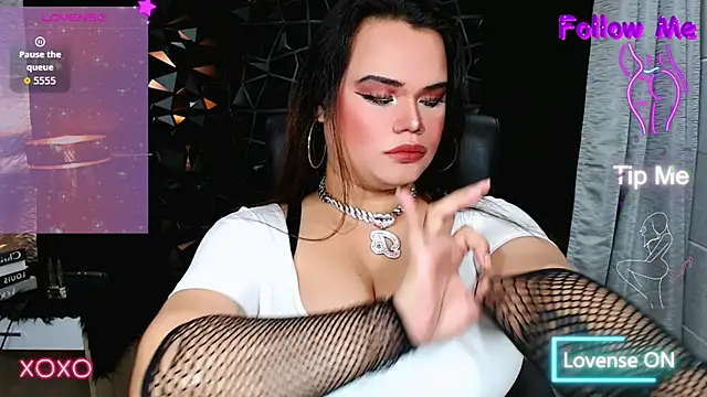 xHugeHarleySelfsuckerx online show from 13, 10, 2025