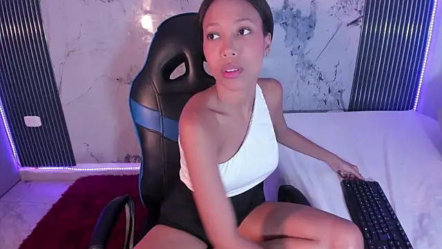 Mia Duarte1 online show from 9, 9, 2025