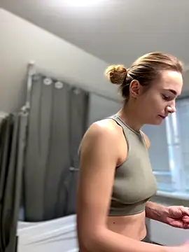 Snapshot of SugarDanger chatting on 7, 11, 2025 SugarDanger online show from 7, 11, 2025