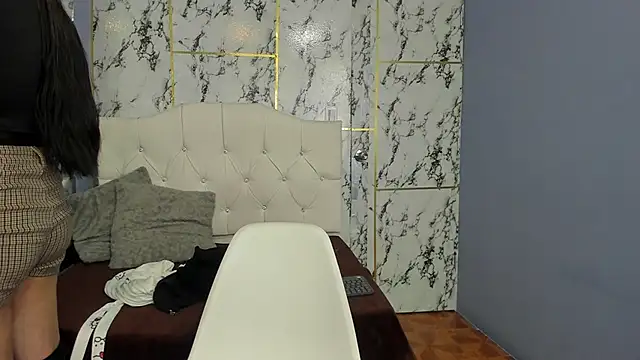 Itsuki N online show from 1, 10, 2025