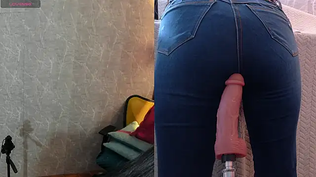 Sophi Thaylorr online show from 25, 9, 2025