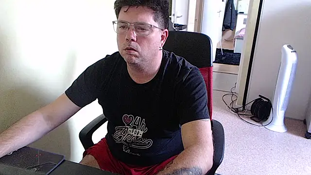 blueandwhite1 online show from 22, 10, 2025