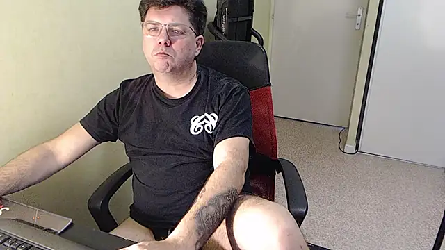 Snapshot of blueandwhite1 chatting on 31, 1, 2026 blueandwhite1 online show from 31, 1, 2026