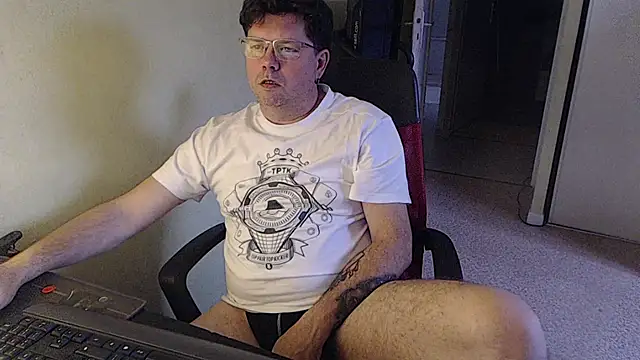 Snapshot of blueandwhite1 chatting on 11, 2, 2026 blueandwhite1 online show from 11, 2, 2026