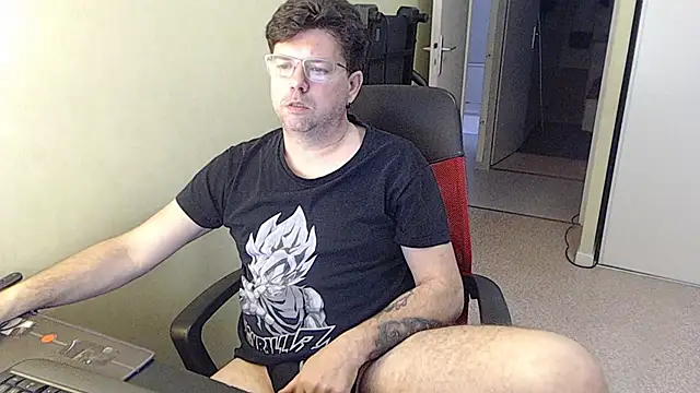 Snapshot of blueandwhite1 chatting on 14, 2, 2026 blueandwhite1 online show from 14, 2, 2026