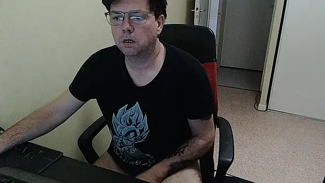 Snapshot of blueandwhite1 chatting on 4, 3, 2026 blueandwhite1 online show from 4, 3, 2026