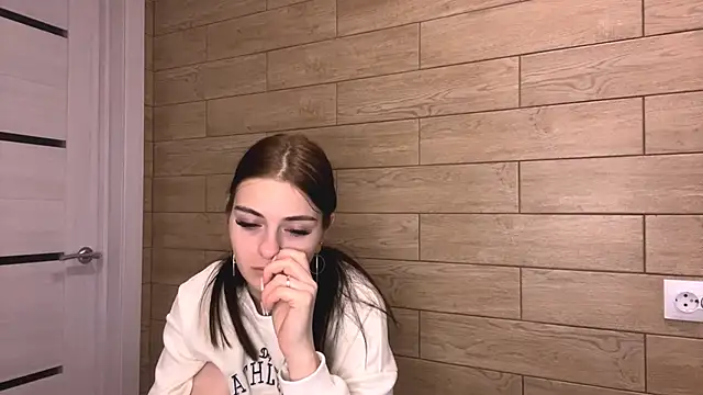 TianaWidell online show from 21, 12, 2025