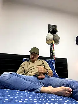 Snapshot of Jaguer2213 chatting on 1, 11, 2025 Jaguer2213 online show from 1, 11, 2025