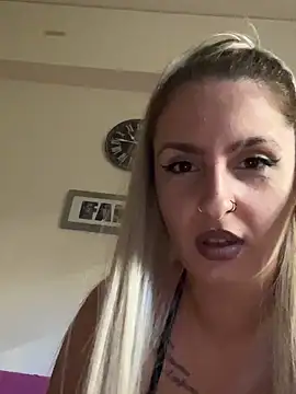 Sexy Bulgarian woman online show from 22, 9, 2025