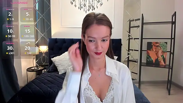 Snapshot of LoraSunnyy chatting on 13, 9, 2025 LoraSunnyy online show from 13, 9, 2025