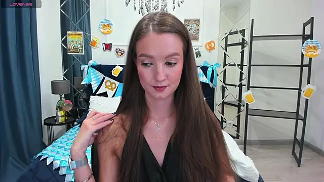 Snapshot of LoraSunnyy chatting on 3, 10, 2025 LoraSunnyy online show from 3, 10, 2025