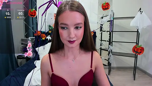 Snapshot of LoraSunnyy chatting on 20, 10, 2025 LoraSunnyy online show from 20, 10, 2025