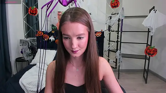 Snapshot of LoraSunnyy chatting on 25, 10, 2025 LoraSunnyy online show from 25, 10, 2025