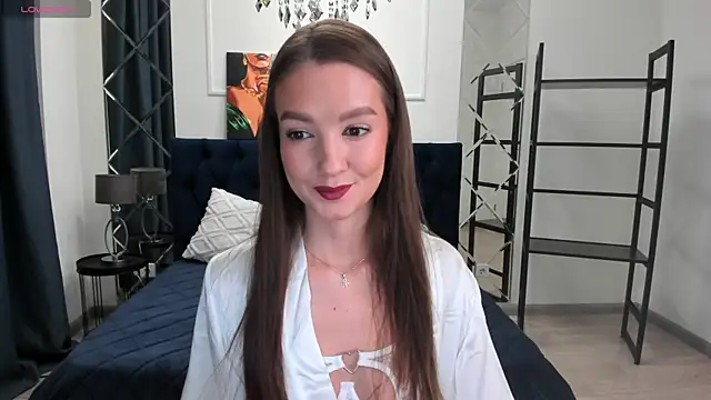 Snapshot of LoraSunnyy chatting on 8, 11, 2025 LoraSunnyy online show from 8, 11, 2025