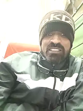 Snapshot of Mr_xxx007@xh chatting on 15, 12, 2025 Mr xxx007xh online show from 15, 12, 2025