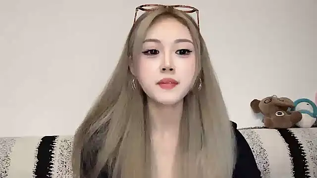 XingKongCOCO-107 online show from 3, 10, 2025