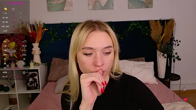 RachelColon online show from 20, 10, 2025