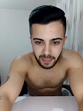 Snapshot of Ozi1910 chatting on 4, 12, 2025 Ozi1910 online show from 4, 12, 2025