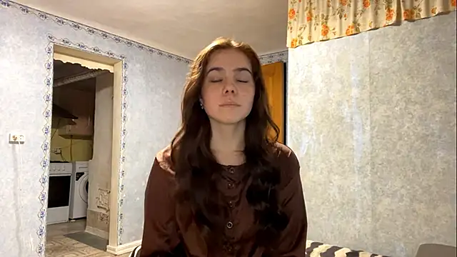 Snapshot of Lia_rise chatting on 18, 9, 2025 Lia rise online show from 18, 9, 2025