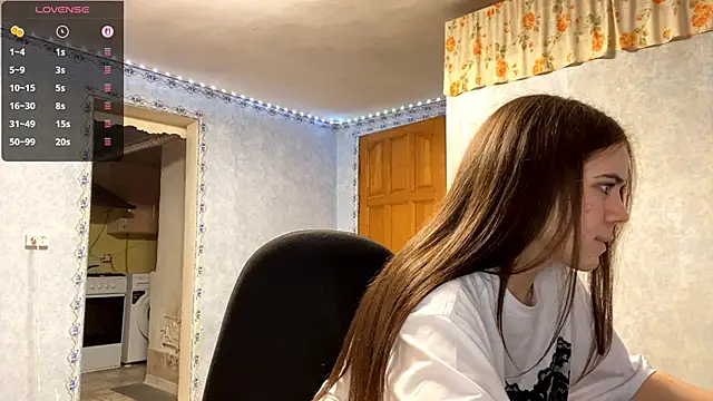 Snapshot of Lia_rise chatting on 17, 10, 2025 Lia rise online show from 17, 10, 2025