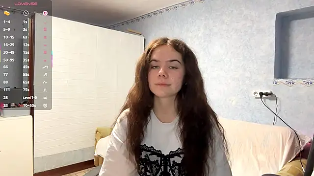 Snapshot of Lia_rise chatting on 28, 11, 2025 Lia rise online show from 28, 11, 2025