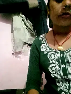 Snapshot of Hot_tin74 chatting on 29, 9, 2025 Hot tin74 online show from 29, 9, 2025