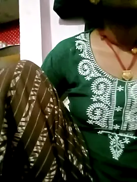 Snapshot of Hot_tin74 chatting on 9, 11, 2025 Hot tin74 online show from 9, 11, 2025